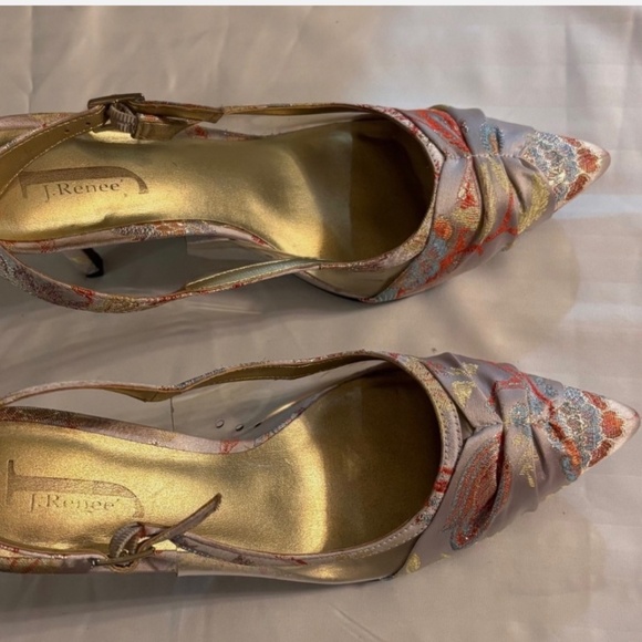 J. Renee Slingback Sandals Floral Patterns 8M Beige Pointed Toe - Picture 4 of 5